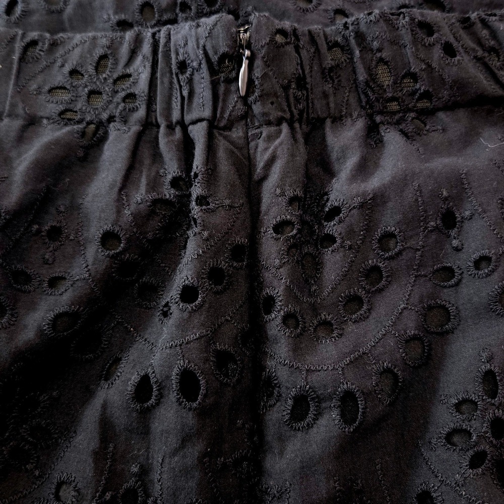 Joie Black Eyelet Cotton Midi Skirt Scalloped Hem Size Medium Elastic Waist - Picture 6 of 8